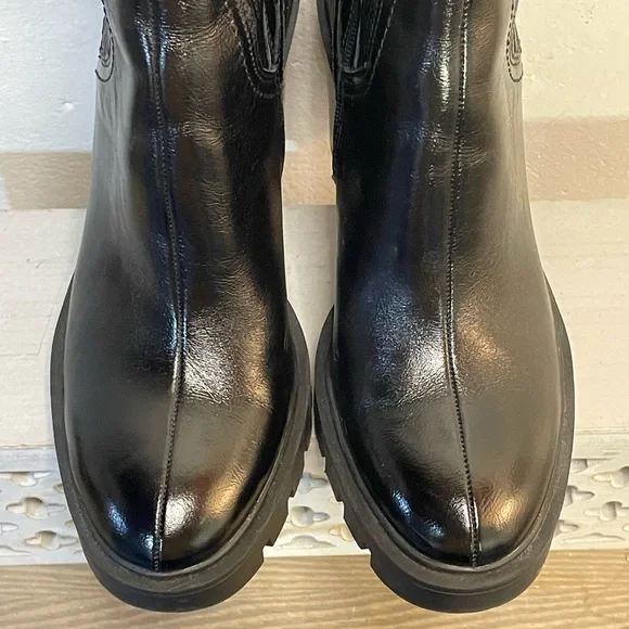 #0105 NWOT-dolce vita Rugged black elastic top side zip moto boot 3.5 heel-7.5 - Picture 3 of 9